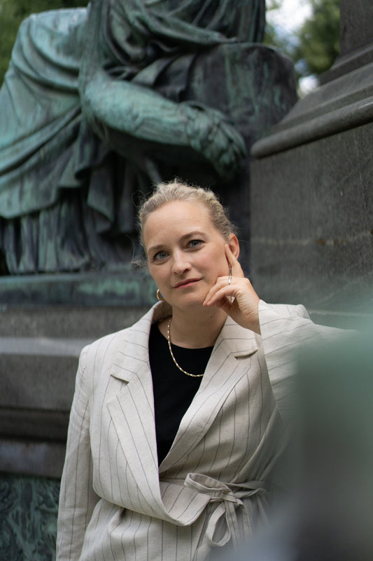 Sitter du på dubbla stolar? Gränsen mellan en coachande chef och professionell coaching
